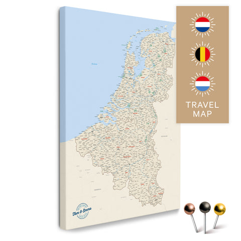 Benelux-Landkarte mit Niederlande, Belgien und Luxemburg in der Farbe Multicolor Classic in einem modernen, minimalistischem Design als Leinwand zum Pinnen von Reisen und Orten