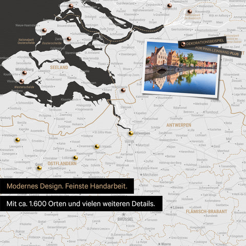 Benelux-Landkarte in Schwarz-Weiss als Leinwand zum Pinnen zeigt einen Ausschnitt von Seeland, Ostflandern und Antwerpen mit vielen Details wie Nationalparks, Flüssen und zahlreichen kleinen Orten und Städten, die teilweise mit Pins markiert sind