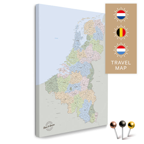 Carte politique du Benelux avec les Pays-Bas, la Belgique et le Luxembourg en couleur multicolore Atlas dans un design moderne et minimaliste comme toile pour épingler des voyages et des lieux