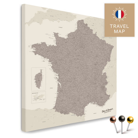 Carte de France en couleur Warmgray dans un design moderne et minimaliste comme toile pour épingler des voyages et des lieux