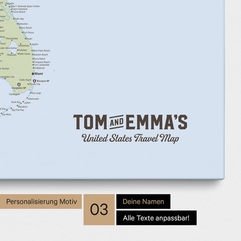Pinnwand Leinwand einer politischen USA Amerika Karte in Multicolor Atlas mit eingedrucktem Logo „United States"