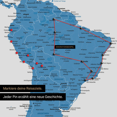 Détail d'une carte du monde en Carte à épingles bleue montrant un extrait de l'Amérique du Sud, où des épingles marquent des destinations visitées et sont reliées par un fil coloré