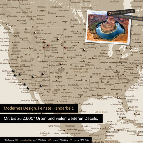 Carte du monde détaillée en tableau d'affichage couleur sable désert (beige) pour marquer jusqu'à 2 600 destinations de voyage aux États-Unis, au Canada et au Mexique, idéale pour la représentation visuelle des voyages passés et des projets de voyage futurs