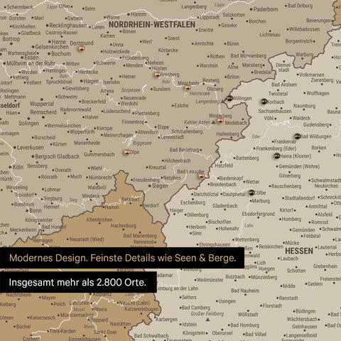 Ausschnitte einer Deutschlandkarte mit Bayern als Pinn-Leinwand in Multicolor Beige mit Bergen, Seen und 2.500 Orten