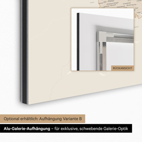 Ausschnitt einer magnetischen Deutschland-Karte in Gold zeigt Karte von Bayern, auf der Magnete Reiseziele markieren