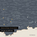 Ausschnitte einer Deutschlandkarte mit Bayern als Poster in Navy Light mit Bergen, Seen und 2.500 Orten