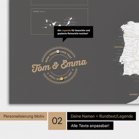 Personalisierte Magnet-Europakarte in Dunkelgrau mit rundem Logo, das eine Legende für bereits besuchte Reiseziele beinhaltet