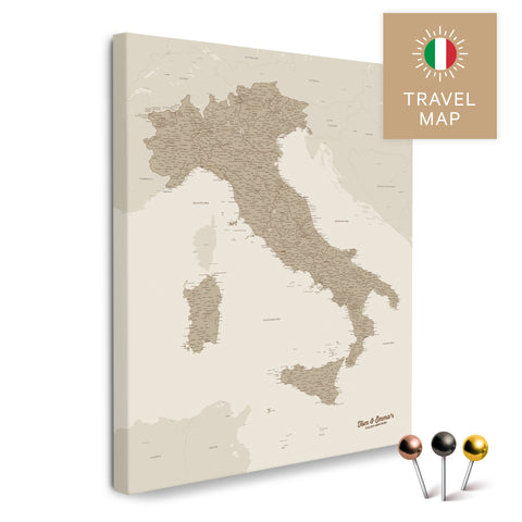 Italien-Landkarte in der Farbe Beige in einem modernen, minimalistischem Design als Leinwand zum Pinnen von Reisen und Orten