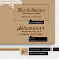 Pinnwand Leinwand einer Weltkarte in Treasure Gold mit Personalisierung als Logo mit Familiennamen und Legende
