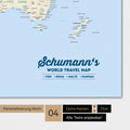 Poster Weltkarte in Multicolor Classic mit Personalisierung als Familien-Logo